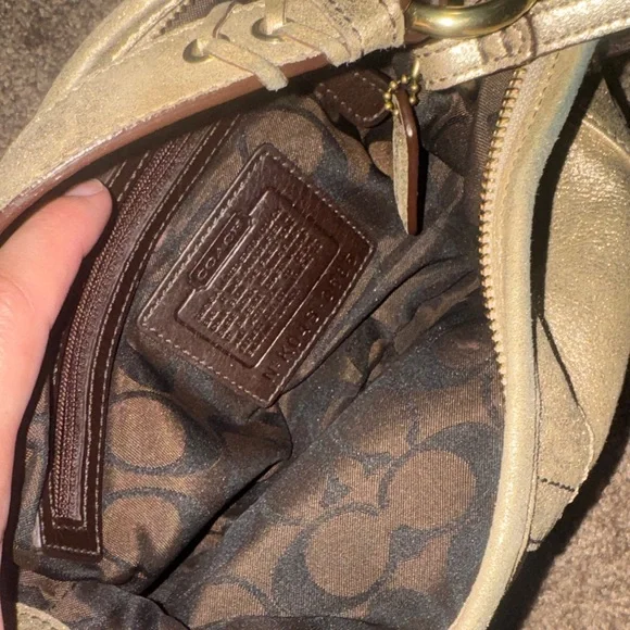 Metallic Coach Gold Shoulder Bag with Matching Belt Vintage Inspired - Picture 8 of 8